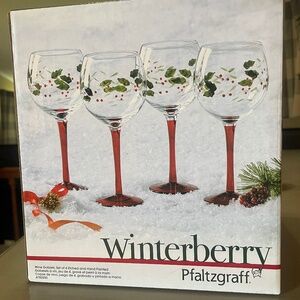 Winterberry Wine Glasses